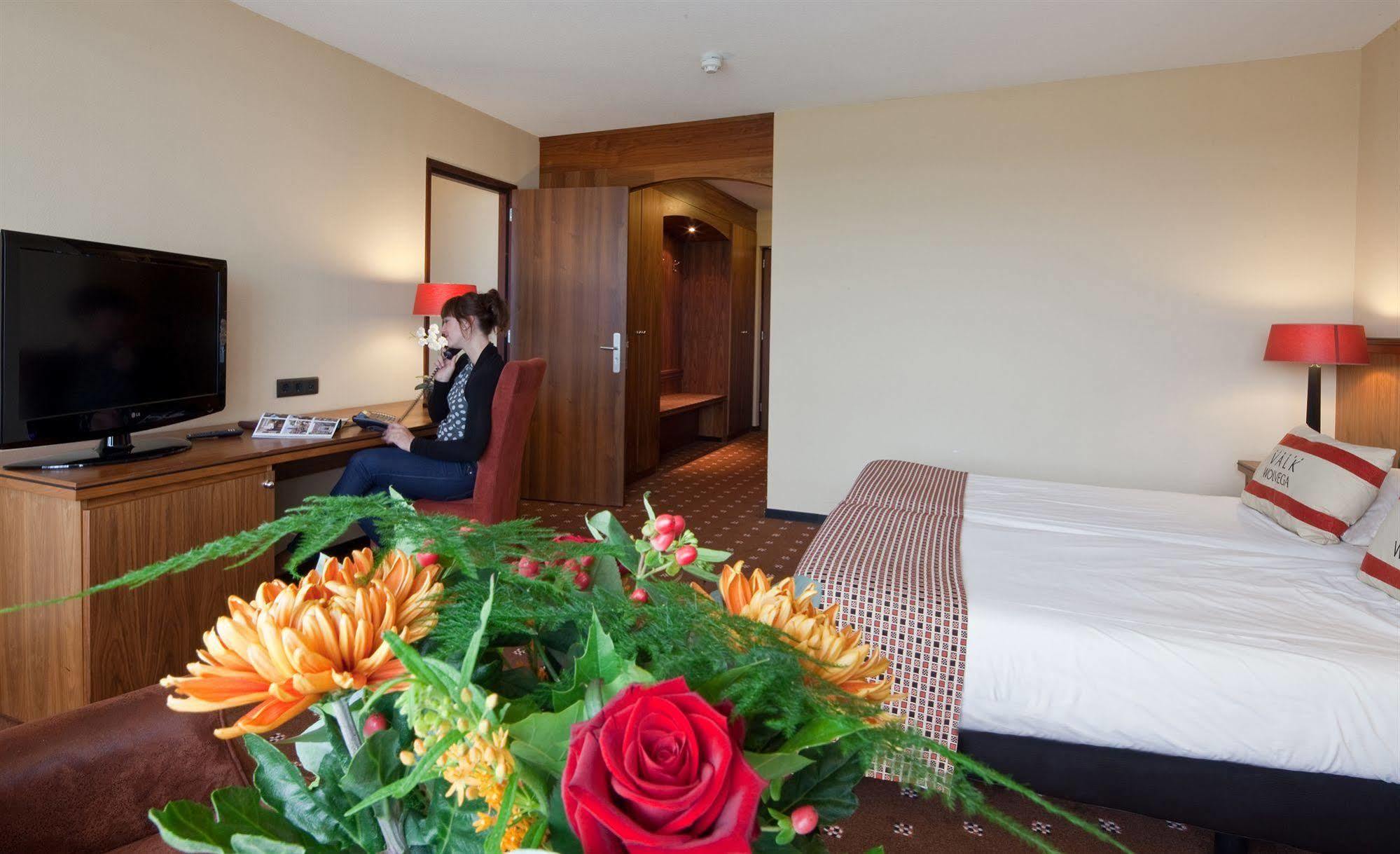 Hotel Van Der Valk Wolvega-Heerenveen ภายนอก รูปภาพ