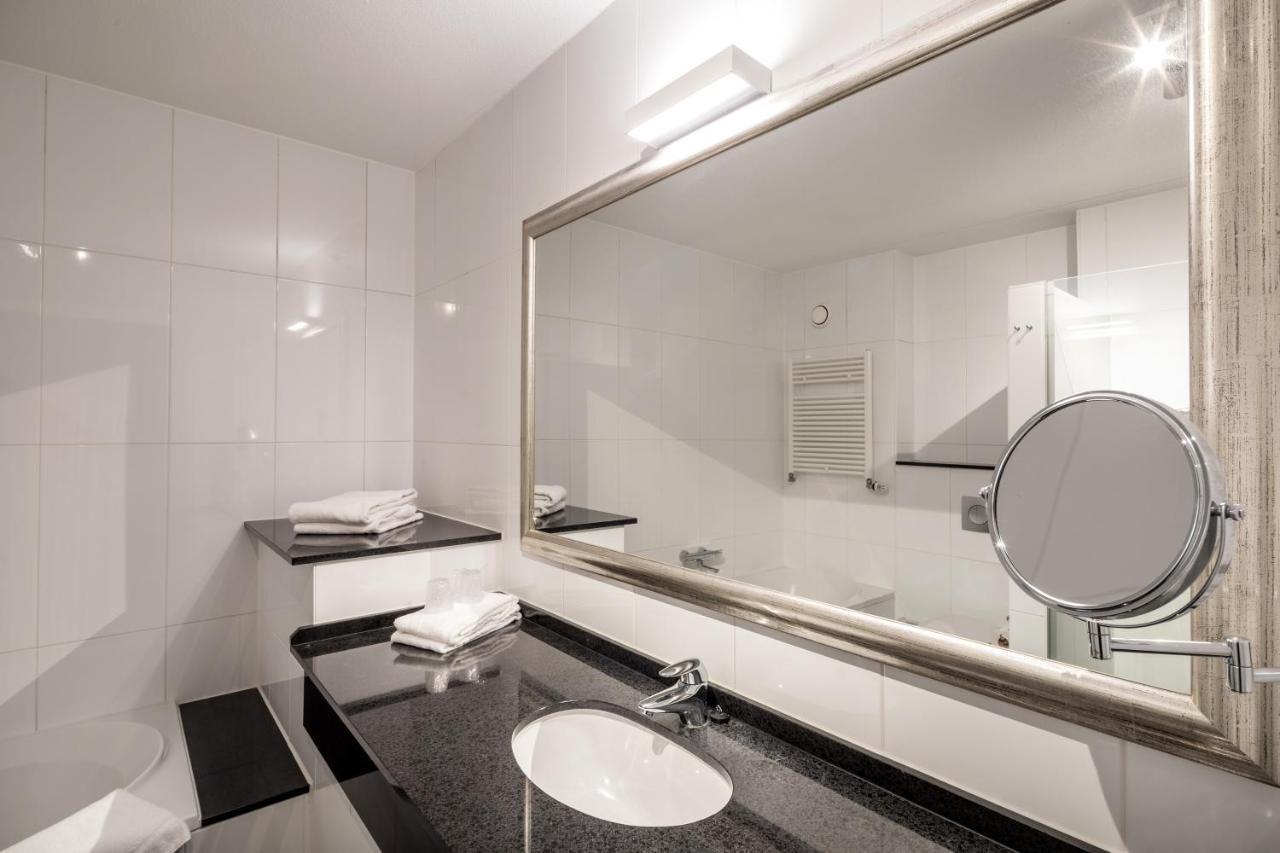 Hotel Van Der Valk Wolvega-Heerenveen ภายนอก รูปภาพ